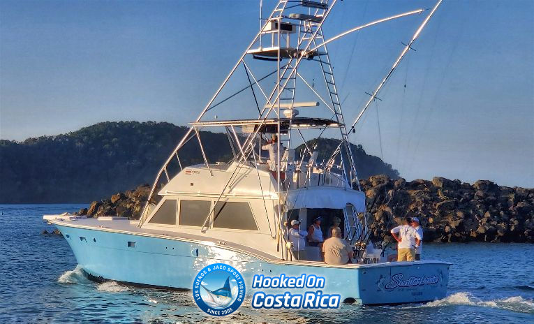 Luxury Hattera Sport Fishing Charter in Los Sueños Marina Costa Rica