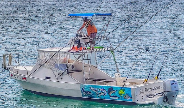 31-CR-Custom-Sportfish-Hooked-On-Costa-Rica 31' CR Custom Sportfish Charter Boat in Herradura Beach Costa Rica